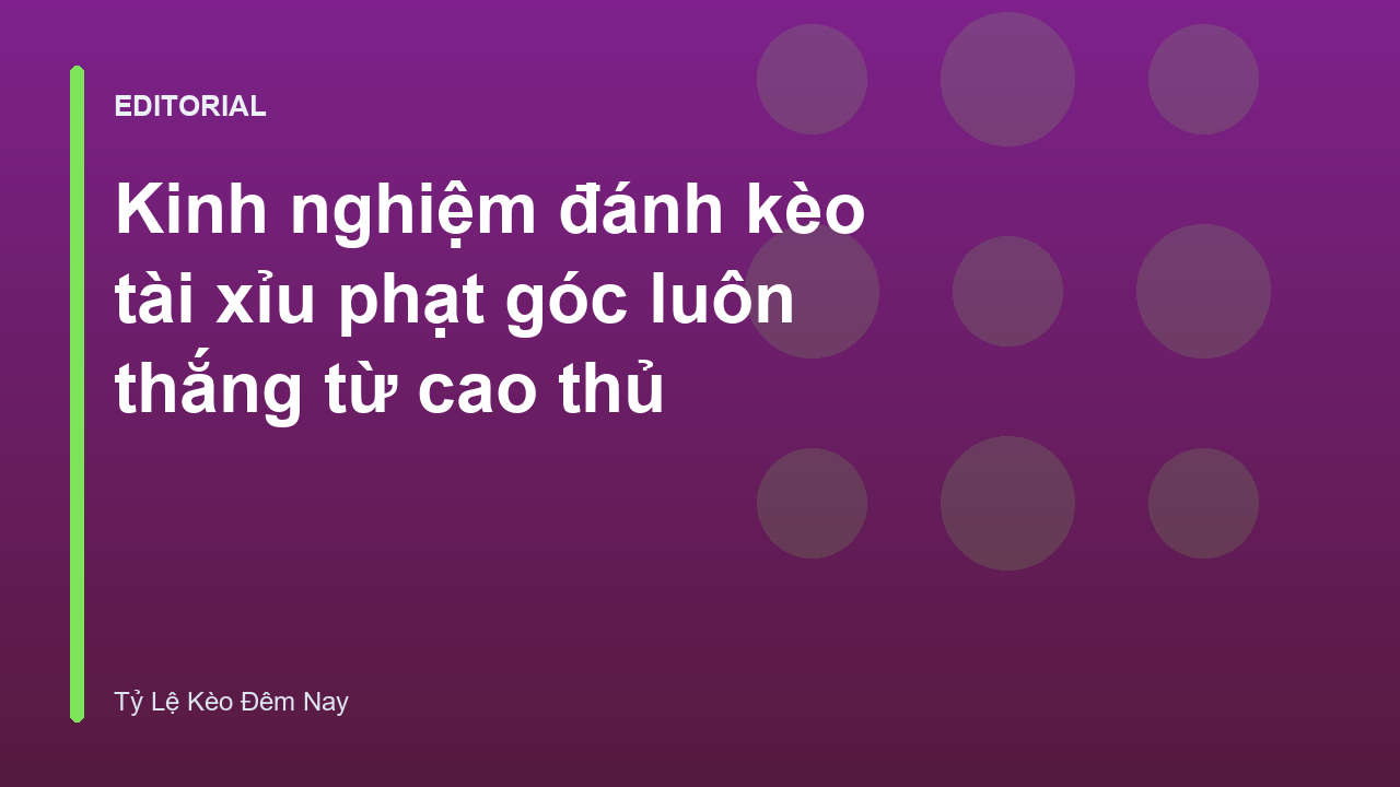Người chơi đang phân tích kèo phạt góc trên máy tính